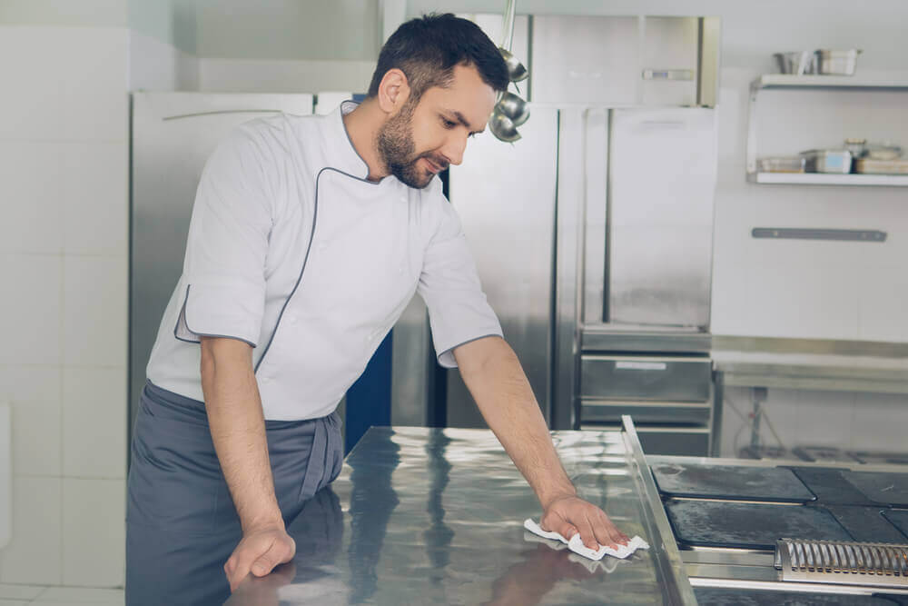 Gefahren in der Küche vermeiden - Mängel in der Küchenhygiene